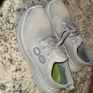 OOFOS Light Gray Men's Sneakers